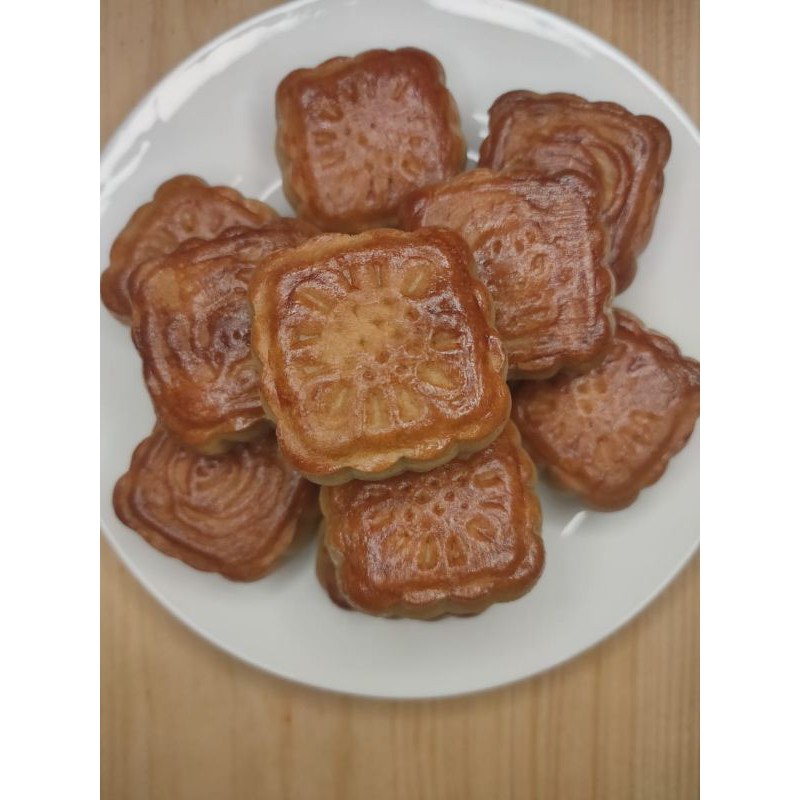 

Tong Ciu Pia / Kue Bulan Mini / Mooncake Mini Kacang Merah & Hijau Khas Medan