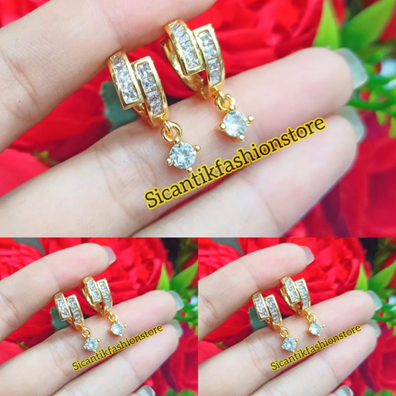 Anting Titanium Tusuk Permata Warna Gold  Fashion Wanita Terlaris Anti Karat Anting Wanita Gold