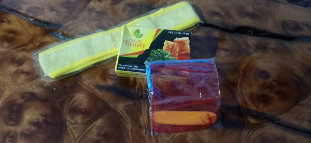 Sabun Kecantikan Herbal Multibeauty Paket Hemat Free 2 Jaring Ajaib, Spons Dan Wadah Sabun