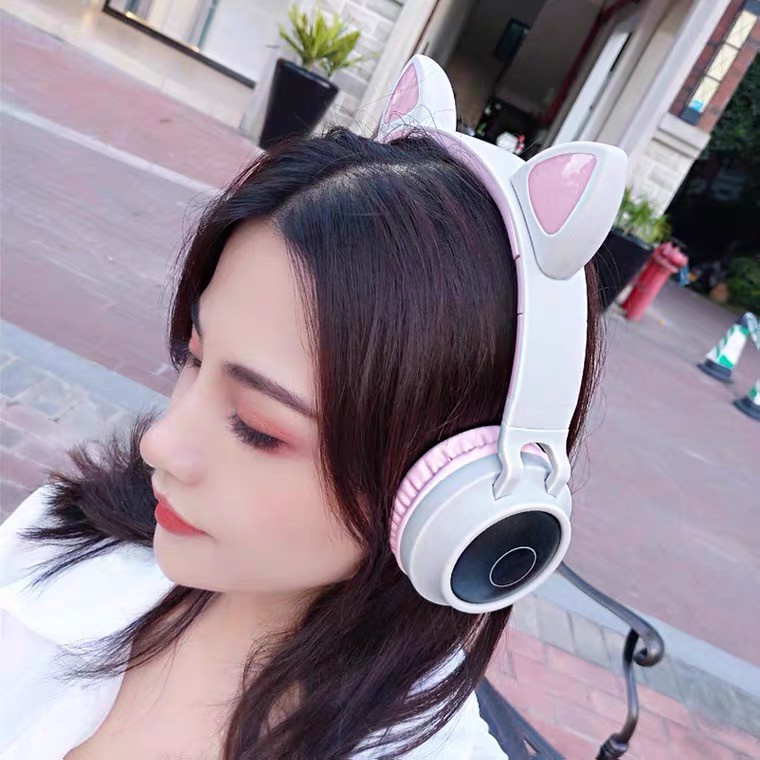 【33LV.ID】Headphone bluetooth model telinga kucing lampu led wireless stereo bass BT028C