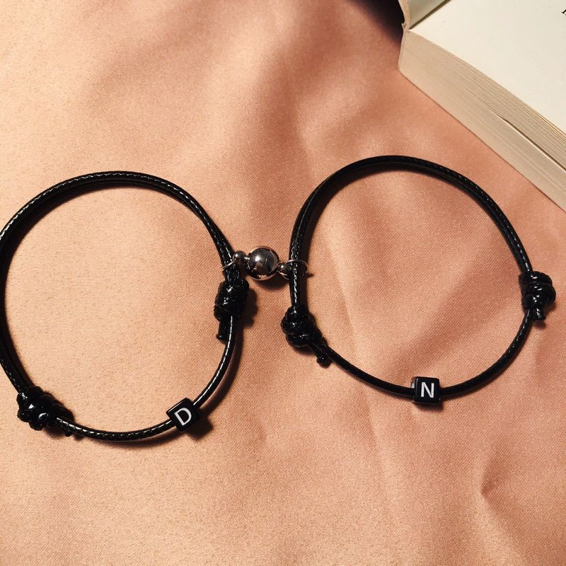 gelang couple inisial / gelang couple magnet /gelang couple / gelang magnet