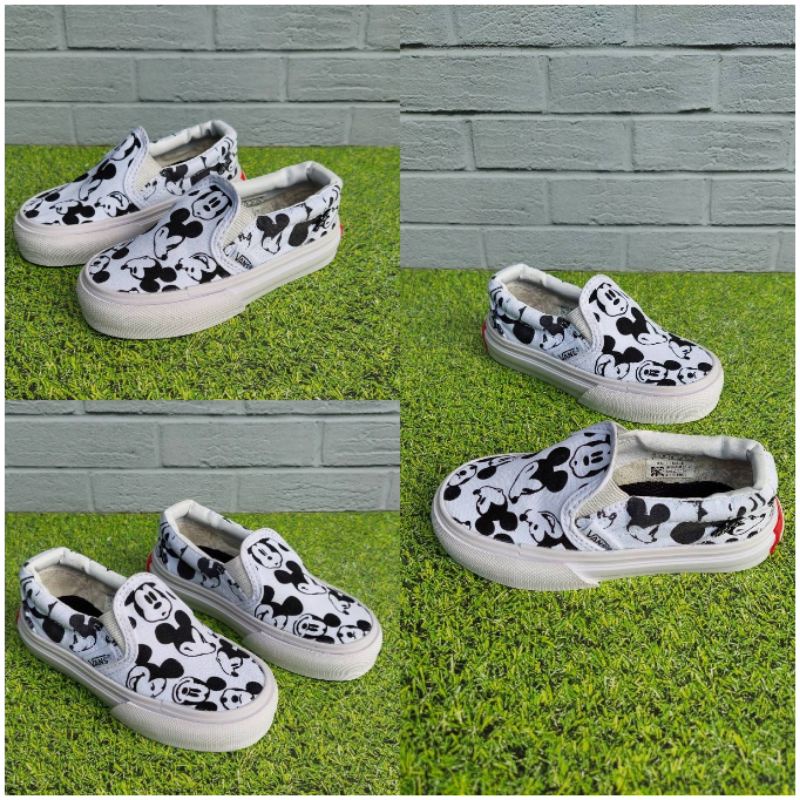 OBRAL SEPATU ANAK KECIL VANS SLIPON DISNEY WHITE KIDS (21-35) IMPORT QUALITY