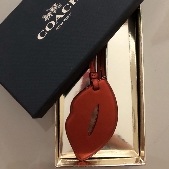 

Hang Tag Coach Lips lengkap Box authentic