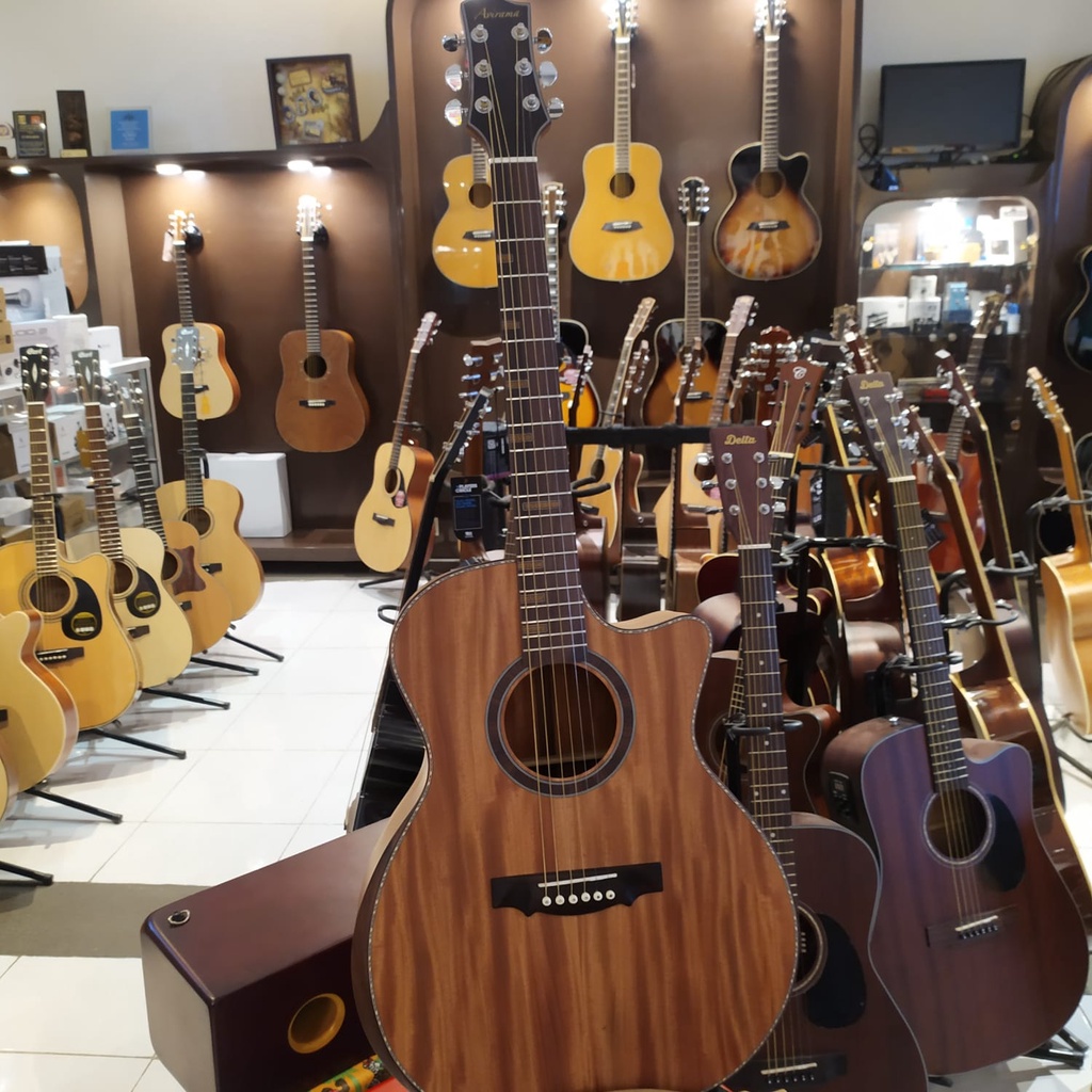 Avirama Grand Auditorium All Solid Mahogany