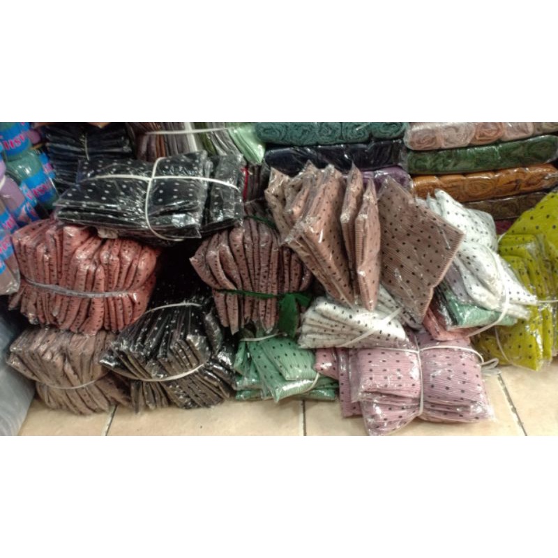 JILBAB SEGIEMPAT PLISKET POLKA BANDUL CROWN/KERUDUNG PLISKET POLKA-Putih