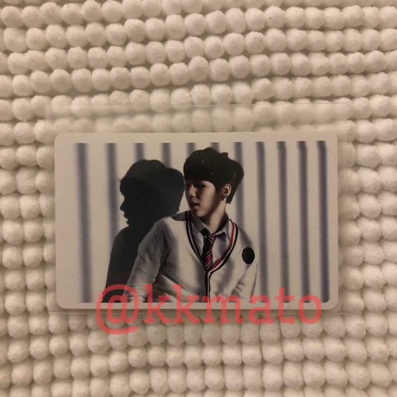 BTS - SKOOL LUV AFFAIR (SPECIAL ADDITION) SUGA PHOTOCARD PC (OFFICIAL RARE LIMITED)
