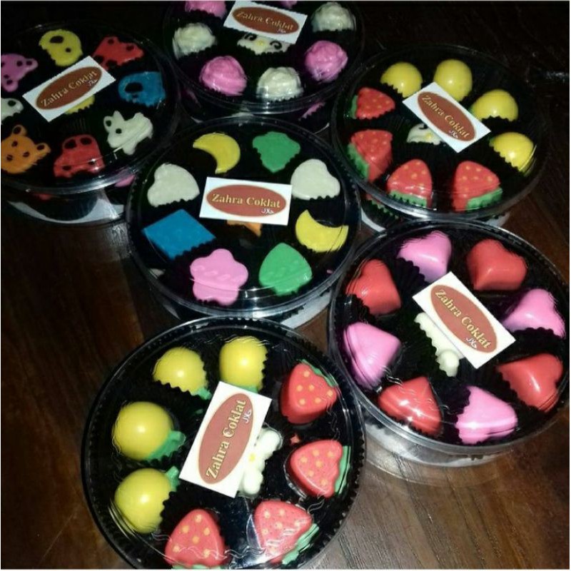 

Praline coklat kemasan toples 250gram