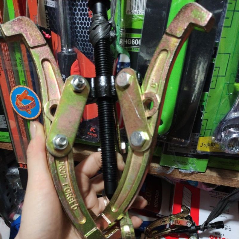 traker 8in ATS /200mm /tracker kaki 3 ATS 8inch / pencabut bearing kaki 3/ 3 jaw puller ats