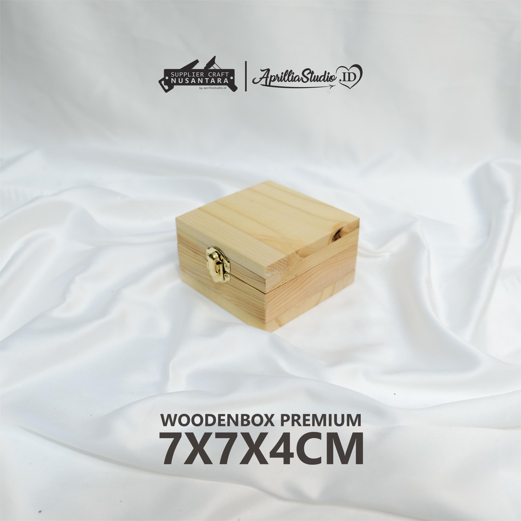 BOX KOTAK KAYU SQUAREBOX 7x7x4 CM