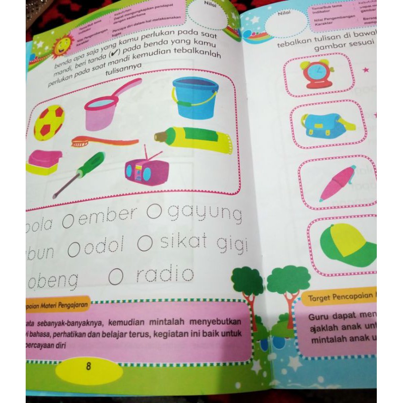 BUKU PAKET ANAK 5-6 TAHUN ISI 2 BUKU ANAK PINTAR KREATIF BERBAHASA SEMESTER 1 DAN 2 (21×30CM)