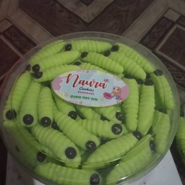 

Kue ulat Matcha
