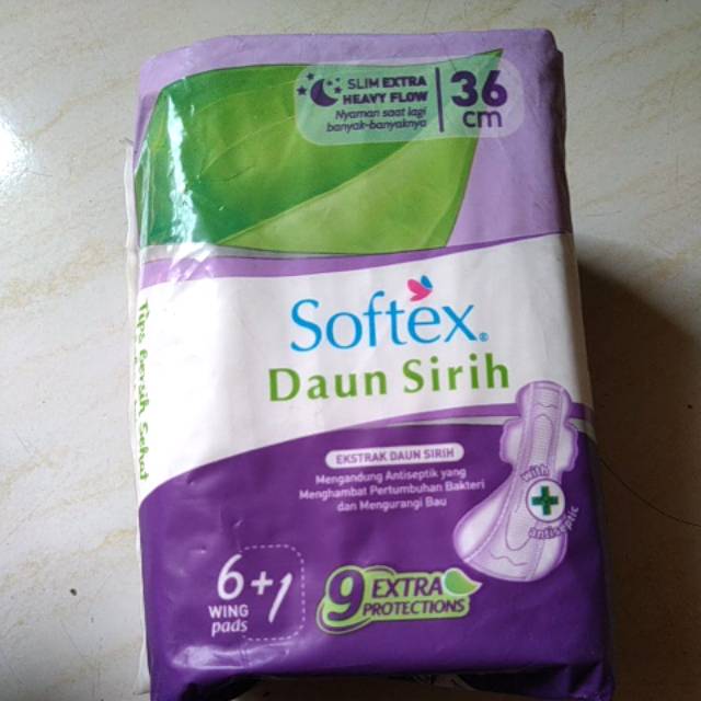 Softex daun sirih 6+1 wings pads ekstrak daun sirig with antiseptic 36cm