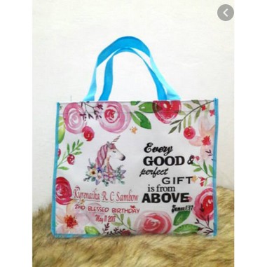 

Tas Ultah Custom Uk 22x22x22 (PxLxT)-GOODIE BAG MURAH