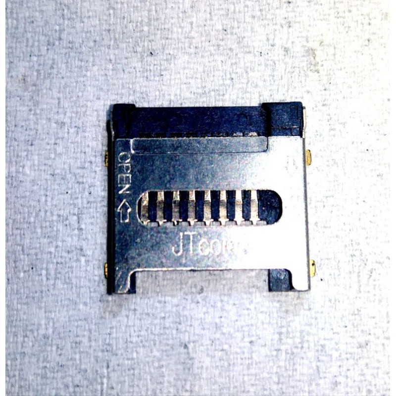 Konektor MMC Card Universal