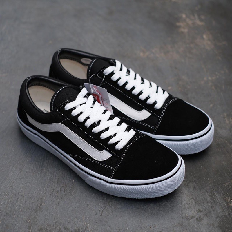 V4NS OLDSKOOL BLACK WHITE ORIGINAL 100% ( Japan Market )