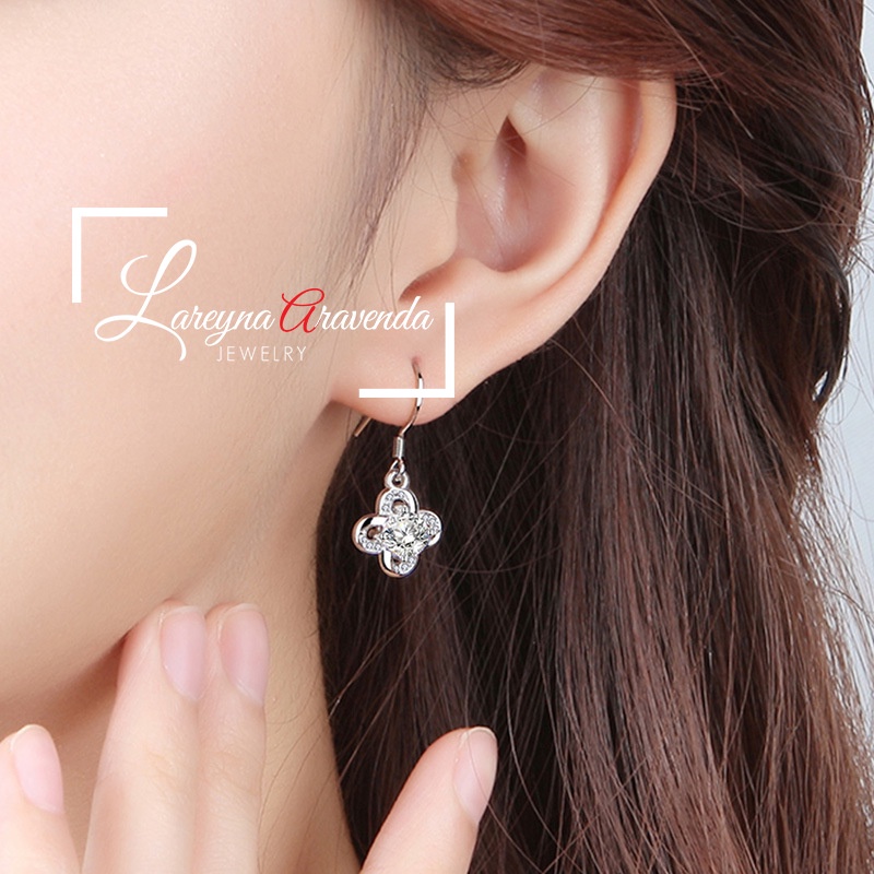 Anting Korea Wanita Silver S925 Model Bunga Kristal Besar Gantung AT046