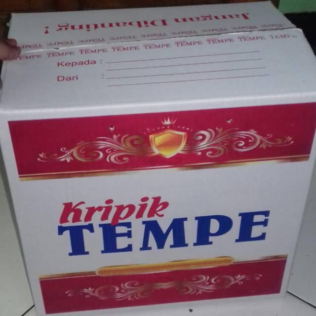 

Keripik kripik tempe 1box isi 30bngks