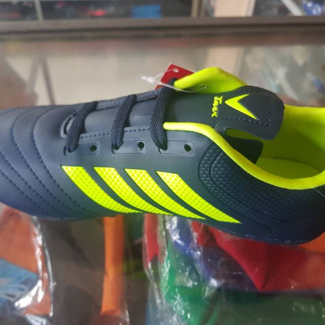 Sepatu Bola Anak Tmax Barca SC