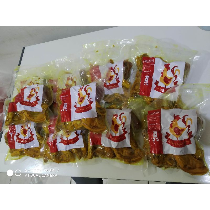 

ayam bumbu kuning pejantan dimasak secara presto dijamin empuk