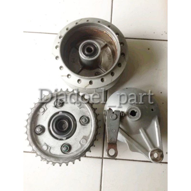 Tromol Belakang Set Revo Absolut Supra fit New Supra x 125 Original