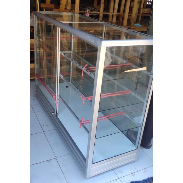 

Etalase Kaca Alumunium 019