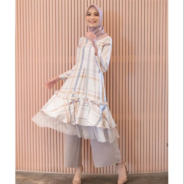 Preloved wearing Klamby akasha tunik