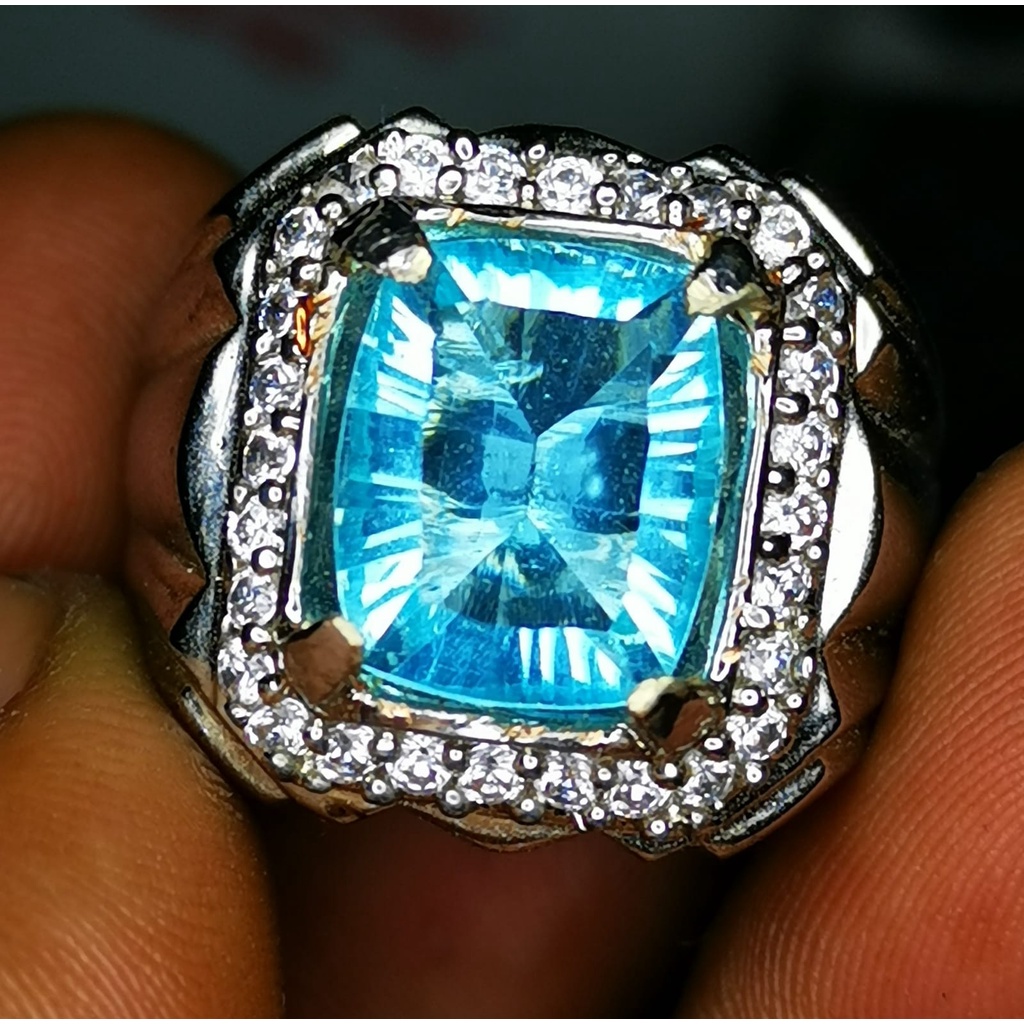 Batu permata natural swis blue topas