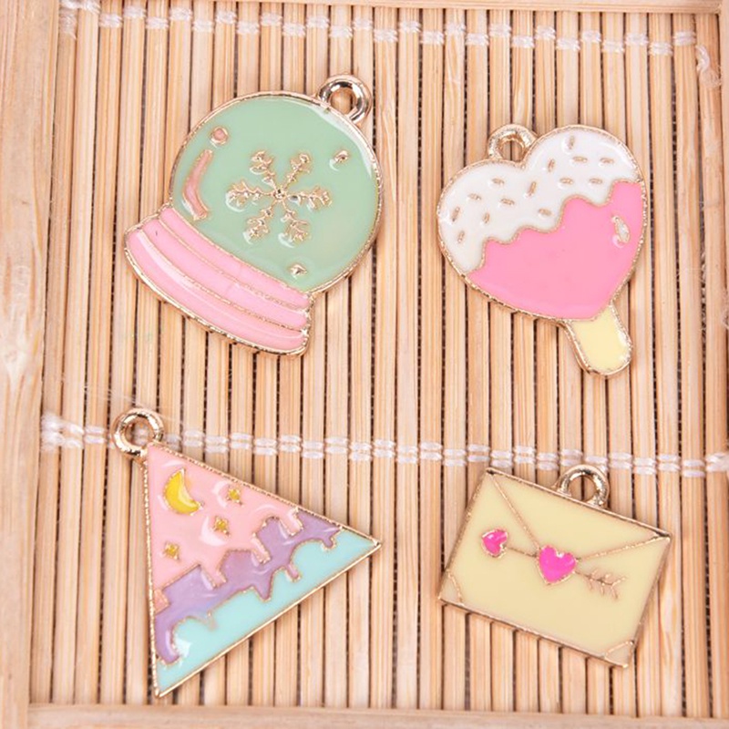 10pcs / set Liontin Enamel Bentuk Roket Bintang Kapal Bahan Alloy Untuk Membuat Perhiasan