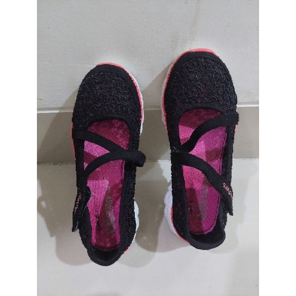 preloved sepatu Skechers girls kids