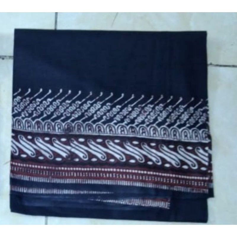 iket/ udeng  segi empat/ utuh motif Parang putih
