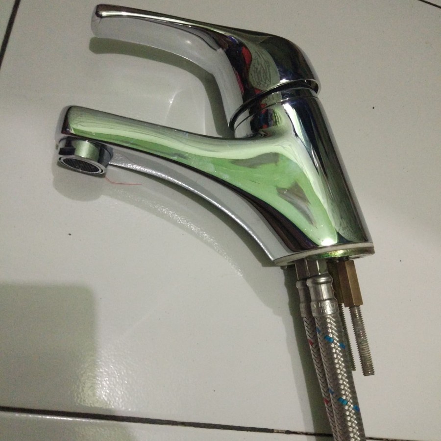 Kran Wastafel TOTO Panas Dingin