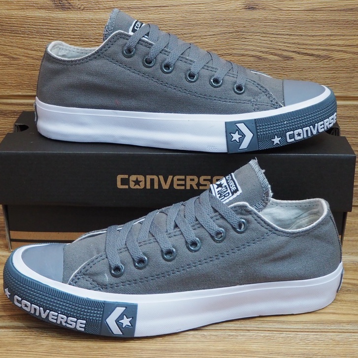 SEPATU CASUAL CONVERSE ALL STAR X UNDEFEATED CHUCK TAYLOR II 2 SNEAKER SHOES SIZE MADE IN VIETNAM