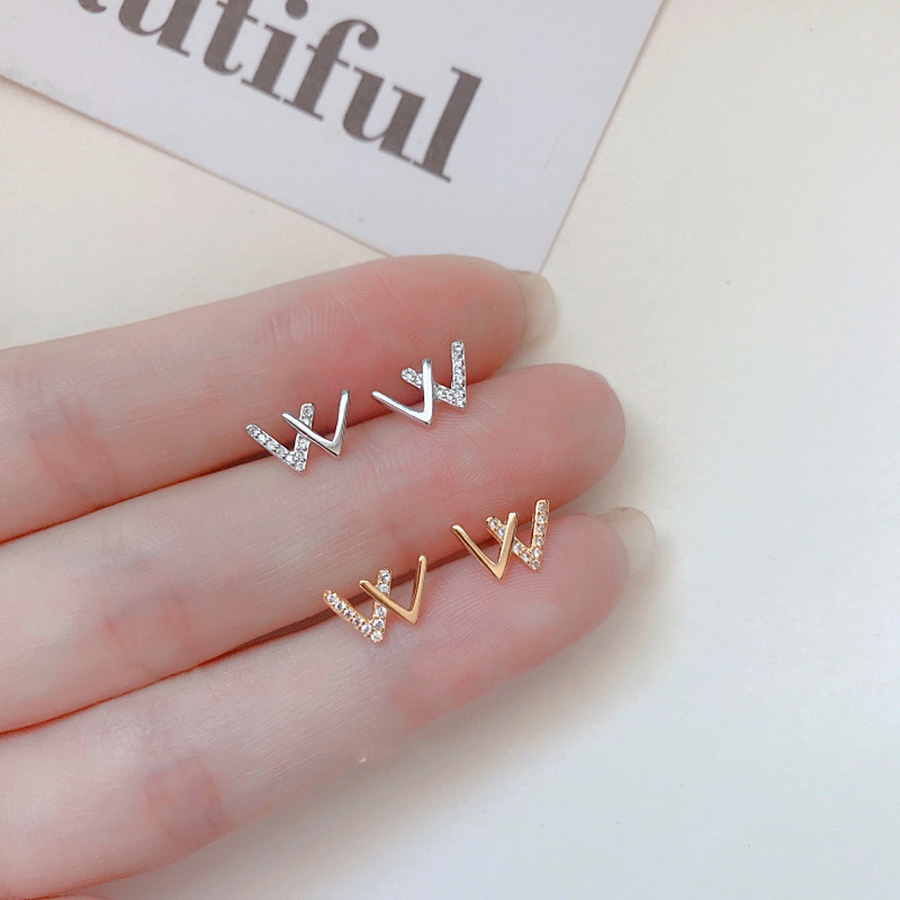 1 Pasang Anting Stud Desain Huruf W Lapis Emas S925 Sterling Silver Aksen Kristal Berlian Untuk Wanita