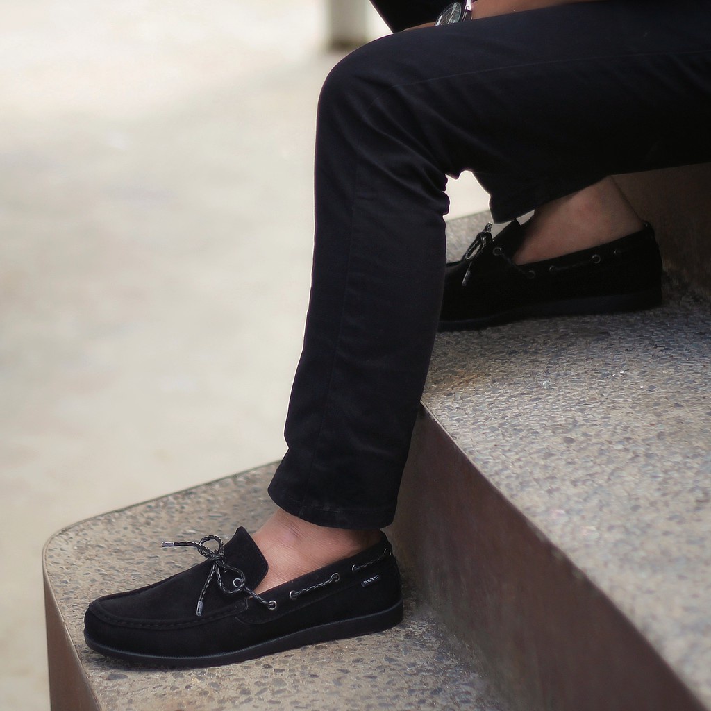 LICK BLACK |ManNeedMe x Reyl| Sepatu Loafers Pria Casual ORIGINAL