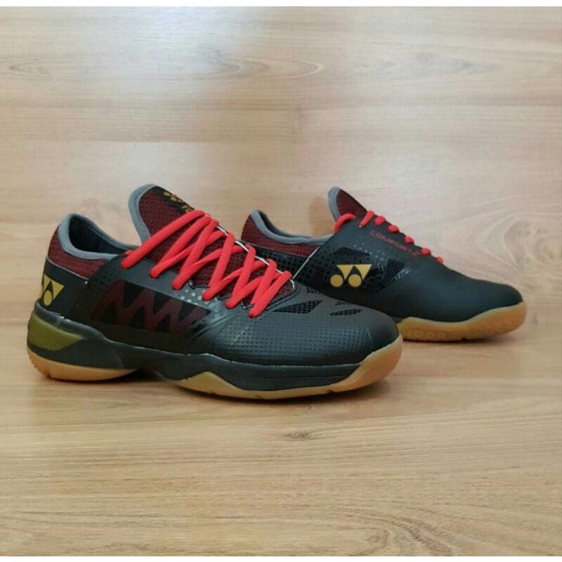 sepatu bulutangkis yonex power cushion comfort z2 bkack red