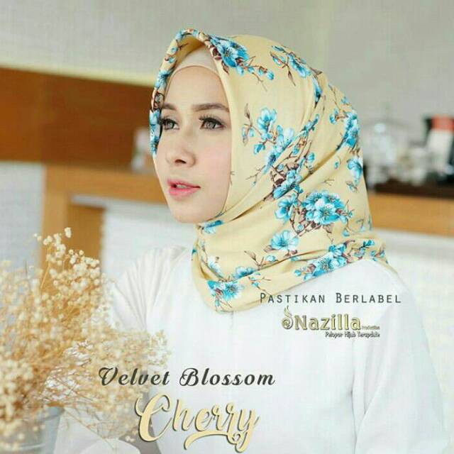 Nazilla Hijab Blossom Cherry