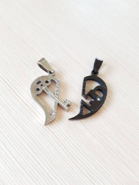 Liontincouple/ liontinkalungtitanium cp9