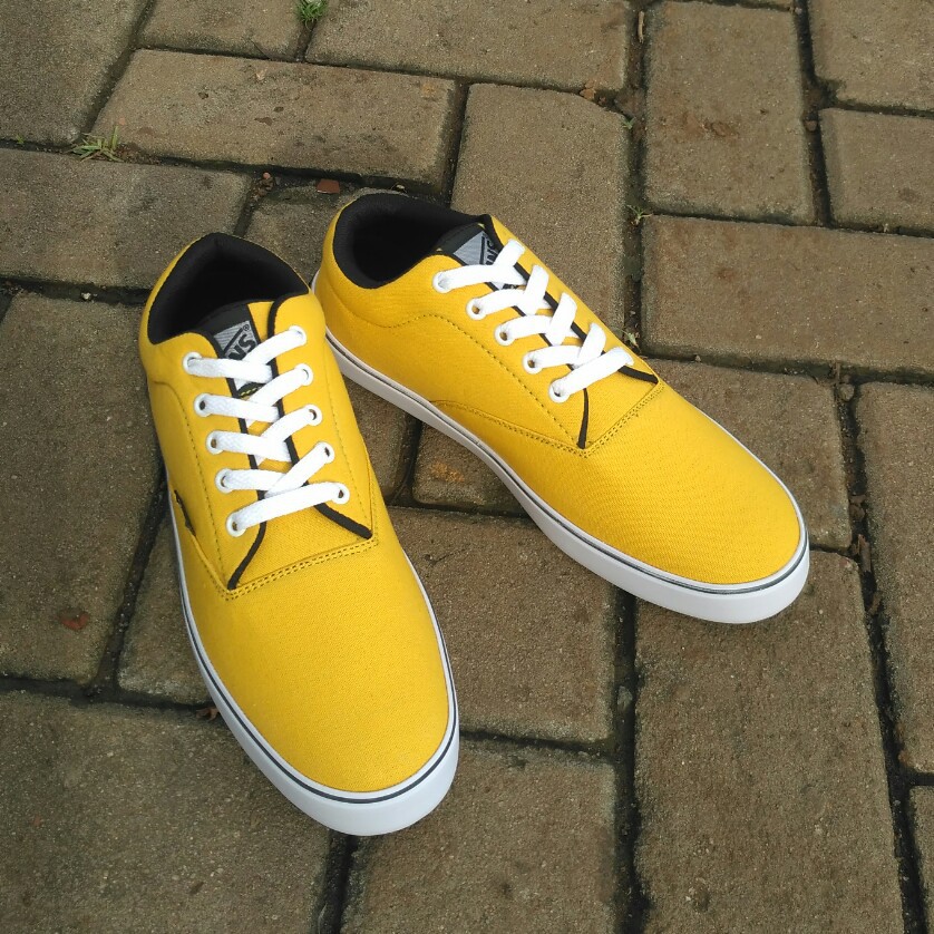 SEPATU VANS_ERA AUTHENTIC CASUAL SNEAKERS KETS SEPATU SEKOLAH KULIAH KERJA SANTAI TERMURAH KUNING