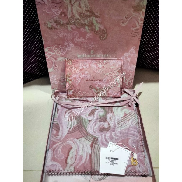 Preloved like new buttonscarves the waves sweety