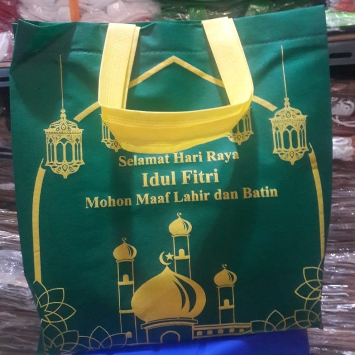 

PROMO Goodie bag lebaran idul fitri/1 lusin uk.30x40 & 38x45 - Hijau 38x45