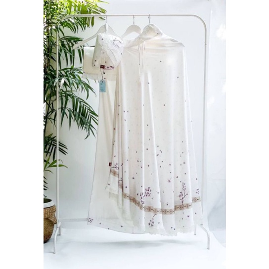 Mukena Silk Set MALIQA Royale Premium - SNOW