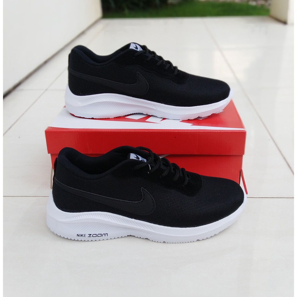 SEPATU NIKE ZOOM PRIA WANITA TERBARU HITAM PUTIH / SEPATU SNEAKERS IMPORT SEKOLAH DAN KERJA HITAM-1