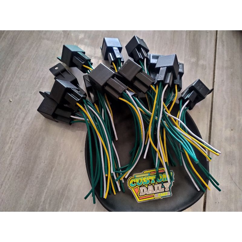 relay-soket riley  + relay kaki empat 4 klakson daymaker