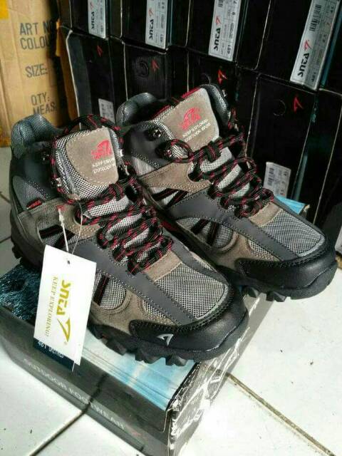 Sepatu gunung, sepatu outdoor, sepatu tracking seri 481