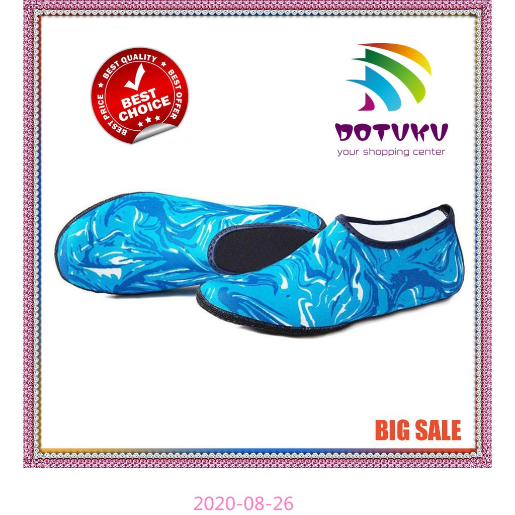 sepatu diving snorkeling pantai blue camo