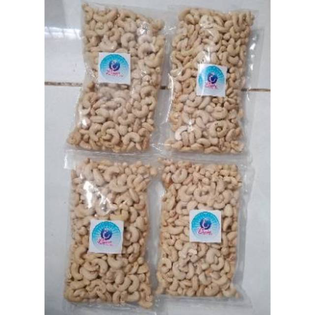 

Kacang mente kiloan perkilo camilan