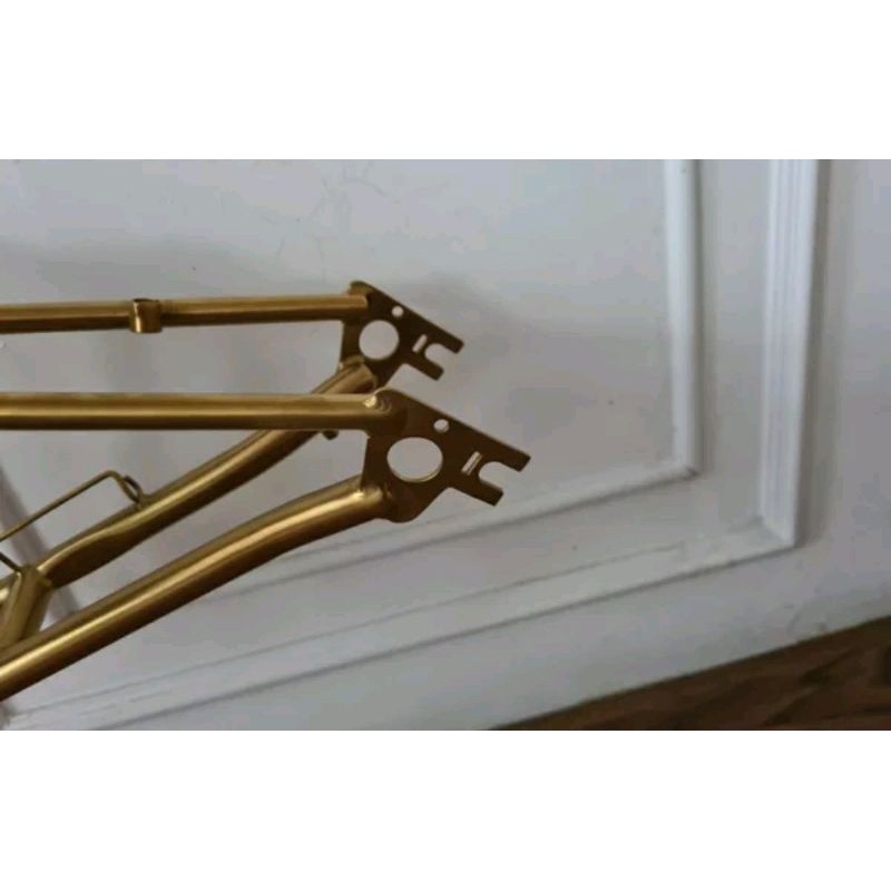 TRIANGLE GOLD BROMPTON TITANIUM REAR BERAT 456 GRAMS .. THREE 3SIXTY PIKES GES 2 HNH