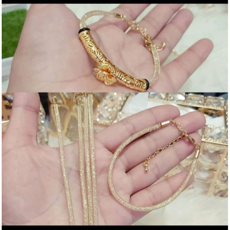 gelang kristal/free 2 sekat karet