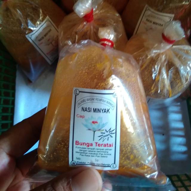 

Bumbu nasi minyak