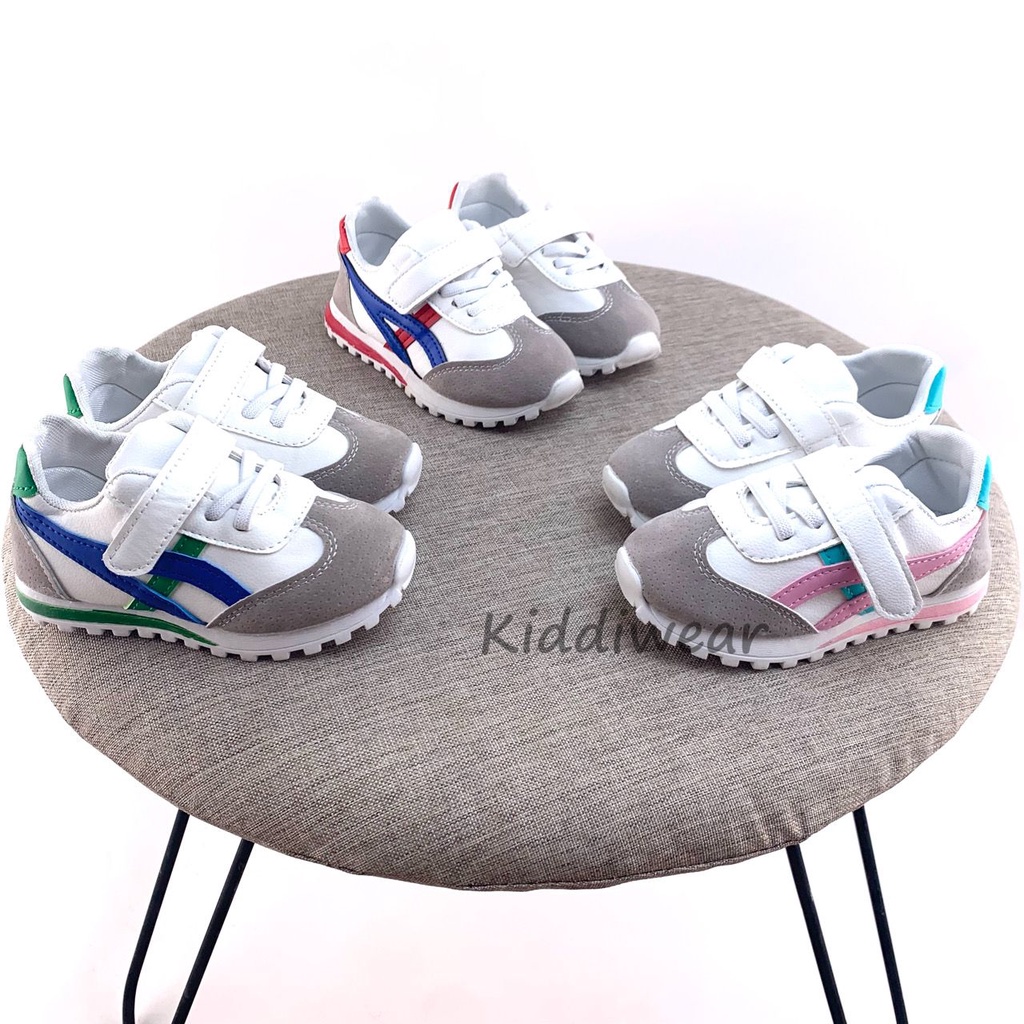 (Kiddiwear) Sepatu sneakers anak MBK54